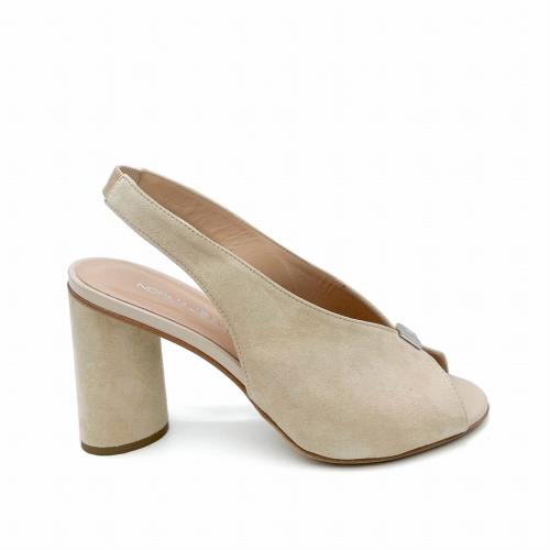 Norma J. BAKER rozm.39