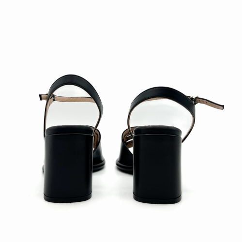 Sandały Norma J. Baker