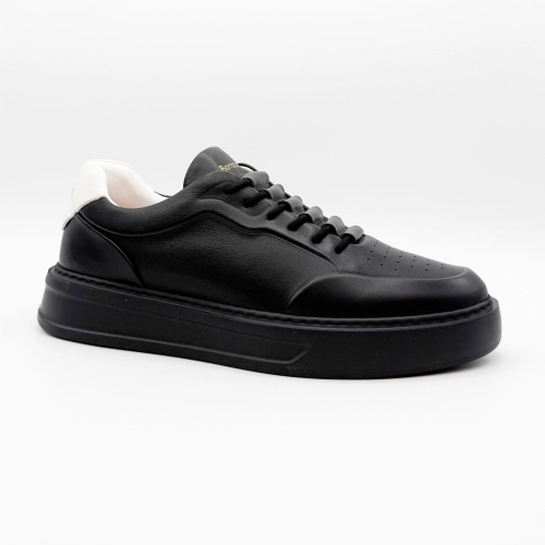 Barracuda sneakers czarny — skóra licowa, perforowana cholewka, jesień 2025