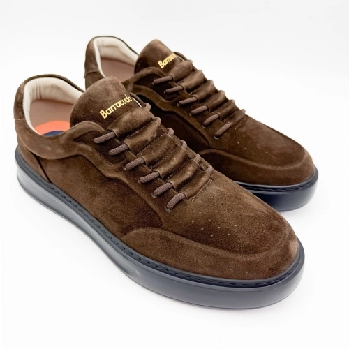 Barracuda sneakers brązowy zamsz - casualowe buty na jesień”