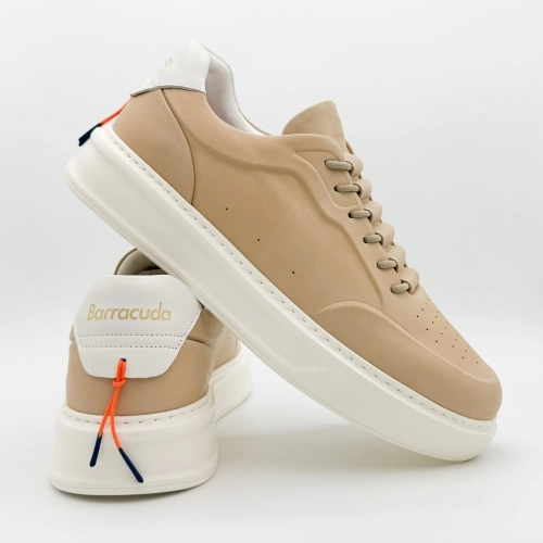 Beżowe trampki Barracuda z białą podeszwą – luksusowe buty casualowe Made in Italy