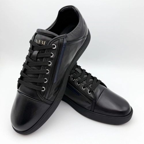 Czarne skórzane sneakersy męskie Fabi eleganckie